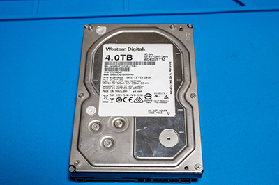 テスト用WD製GOLDのHDD